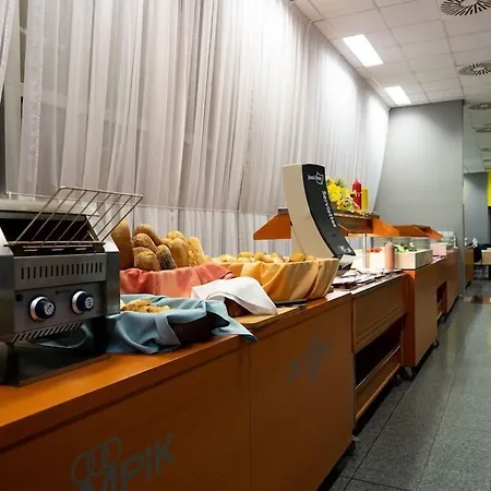 فندق Olympik Artemis 4*