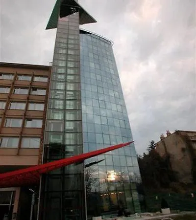 فندق Olympik Artemis 4*